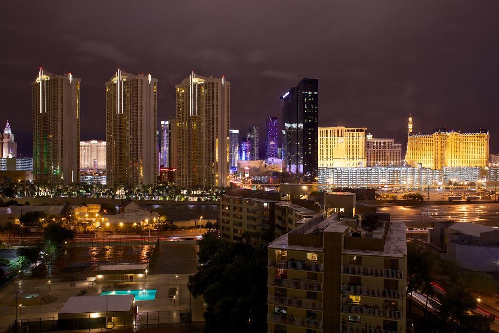 Wyndham Grand Desert Resort Las Vegas Exteriör bild